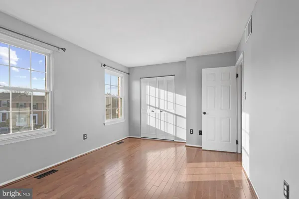 $2,400 | 6234 Ducketts Lane, Unit 252, Elkridge, MD 21075