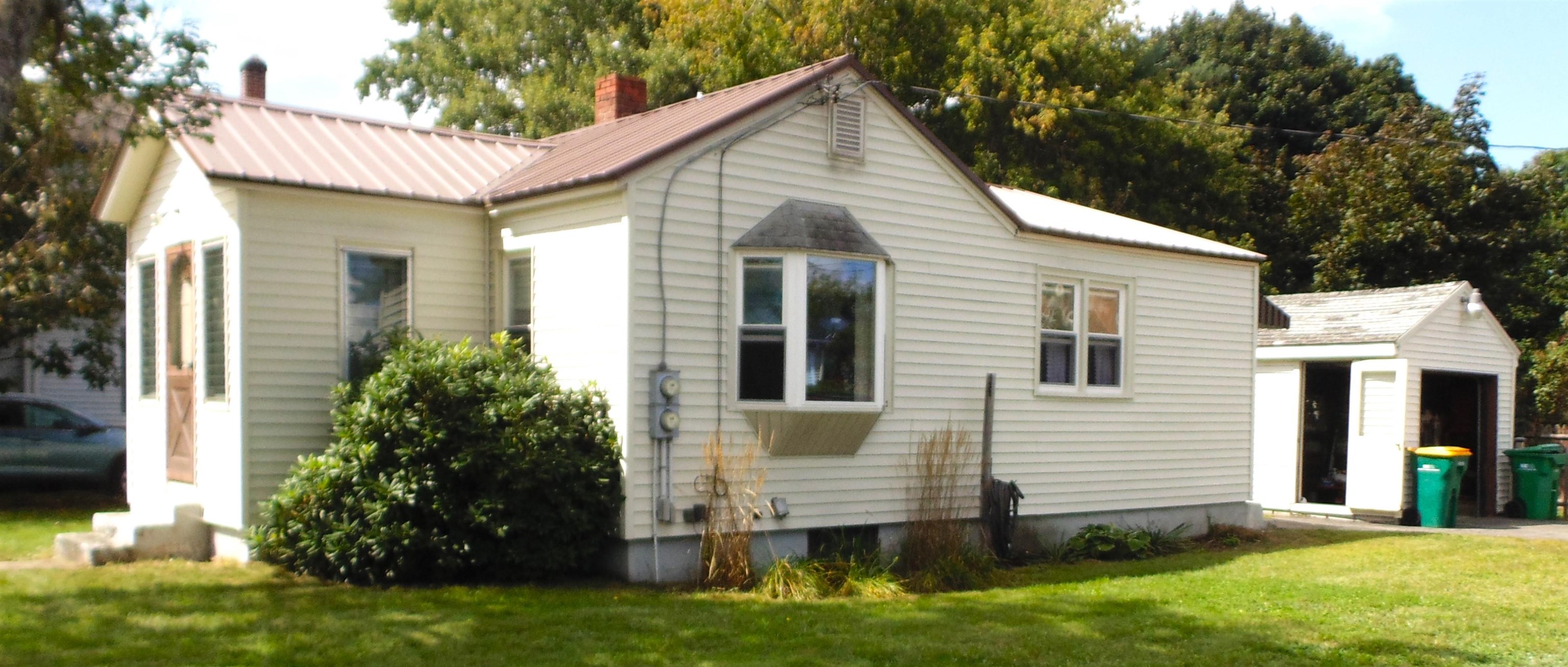 101 Maple Street Rochester, NH 03867 - Photo 1 of 27 Gallery Image 1