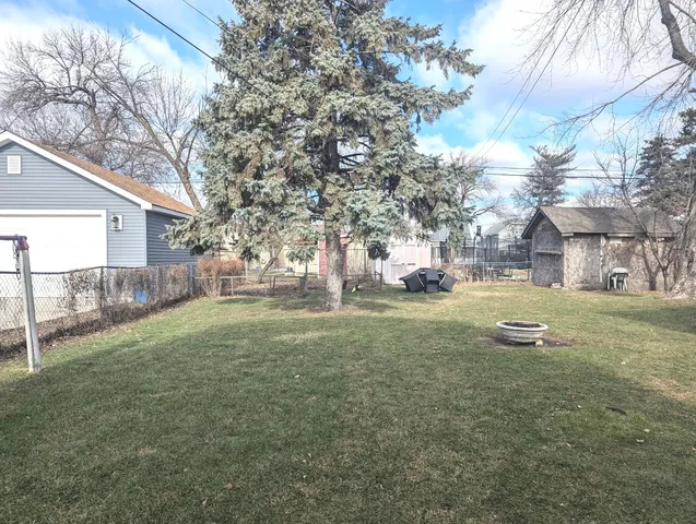 $195,000 | 5708 West 84th Place, Burbank, IL 60459