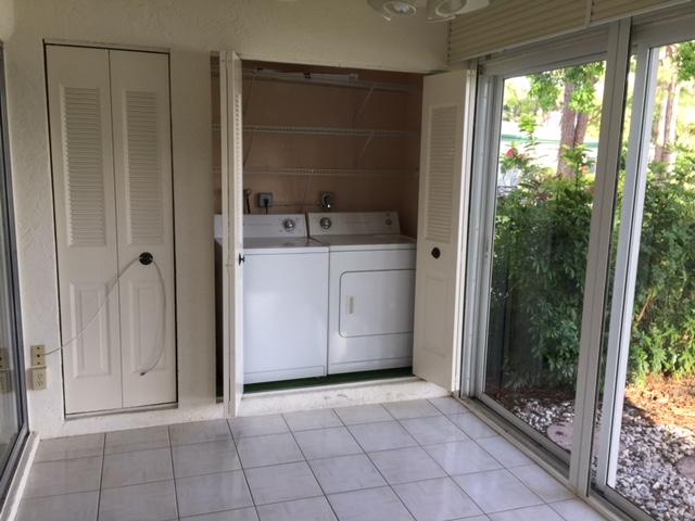 5400 Poppy Place, Unit B Delray Beach, FL 33484 - Photo 11 of 27 washer dryer