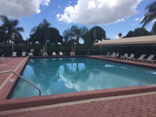 5400 Poppy Place, Unit B Delray Beach, FL 33484 - Photo 17 of 27 Pool