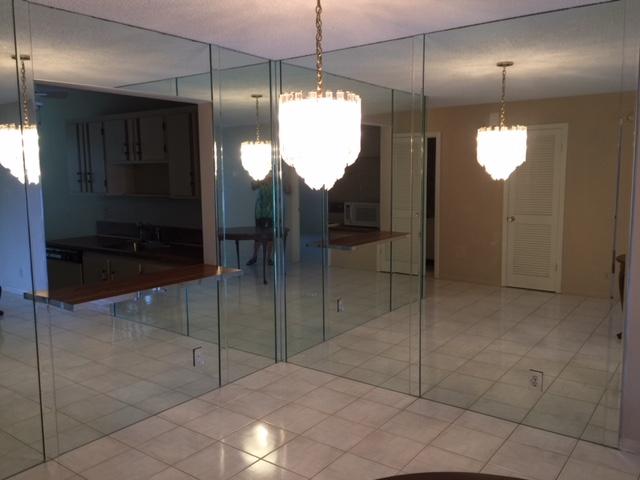 5400 Poppy Place, Unit B Delray Beach, FL 33484 - Photo 4 of 27 DIning