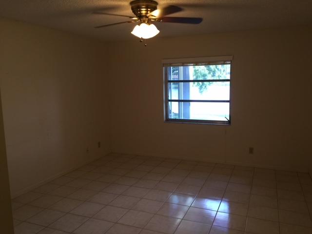 5400 Poppy Place, Unit B Delray Beach, FL 33484 - Photo 5 of 27 Master