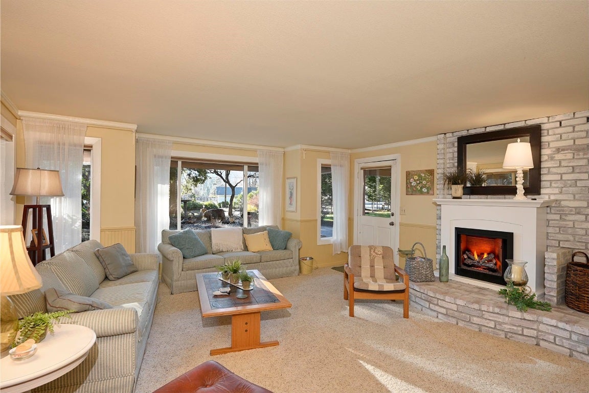 4400 North Old Stage Road Mount Shasta, CA 96067 - Photo 28 of 39 Gallery Image 28