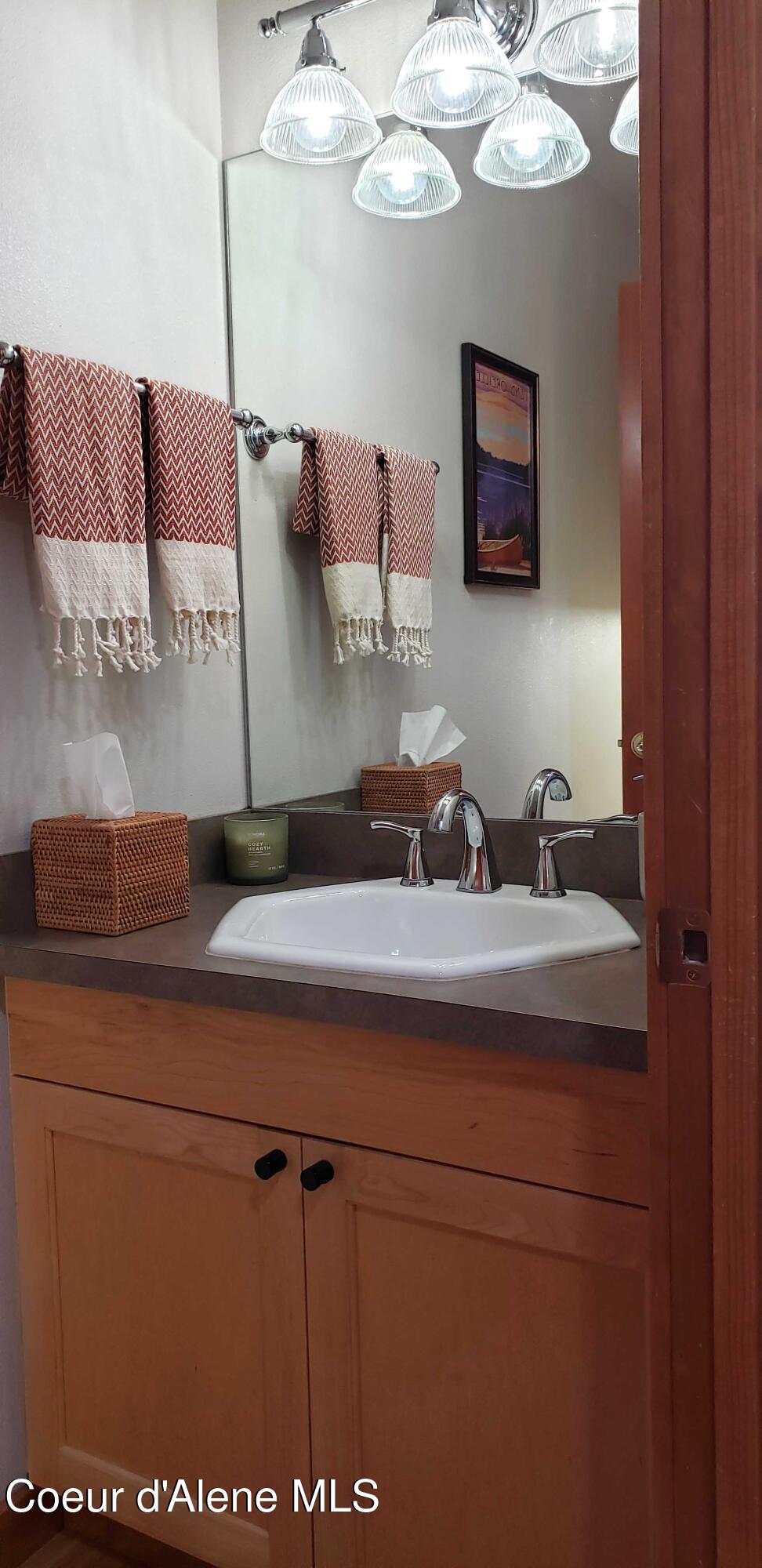 17718 East Cape Horn Road Bayview, ID 83803 - Photo 15 of 61 1st Fl Half Bathroom