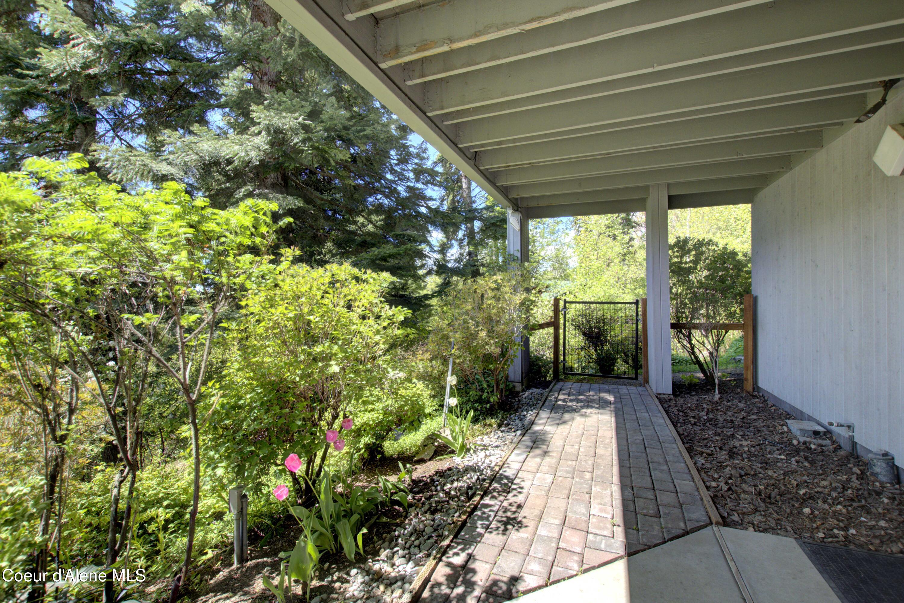 17718 East Cape Horn Road Bayview, ID 83803 - Photo 39 of 61 Covered Patio