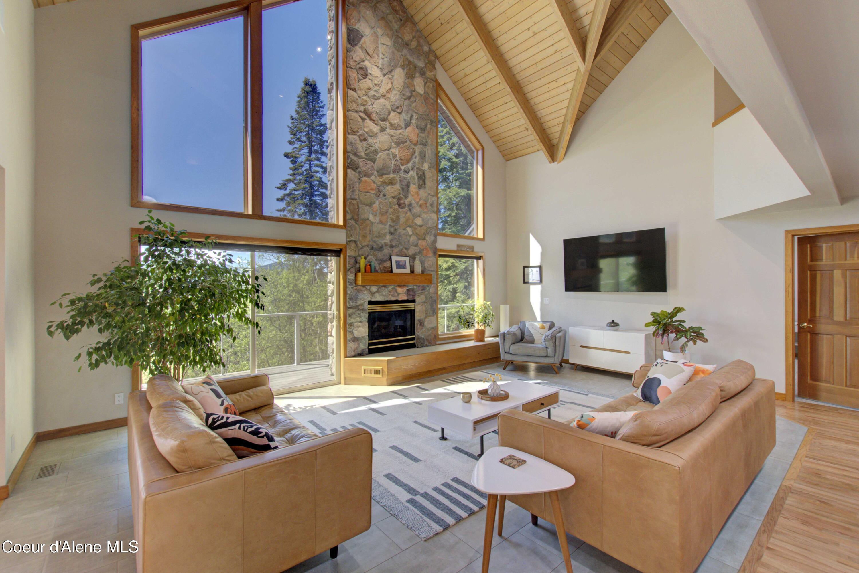 17718 East Cape Horn Road Bayview, ID 83803 - Photo 9 of 61 1st Fl Living Area a