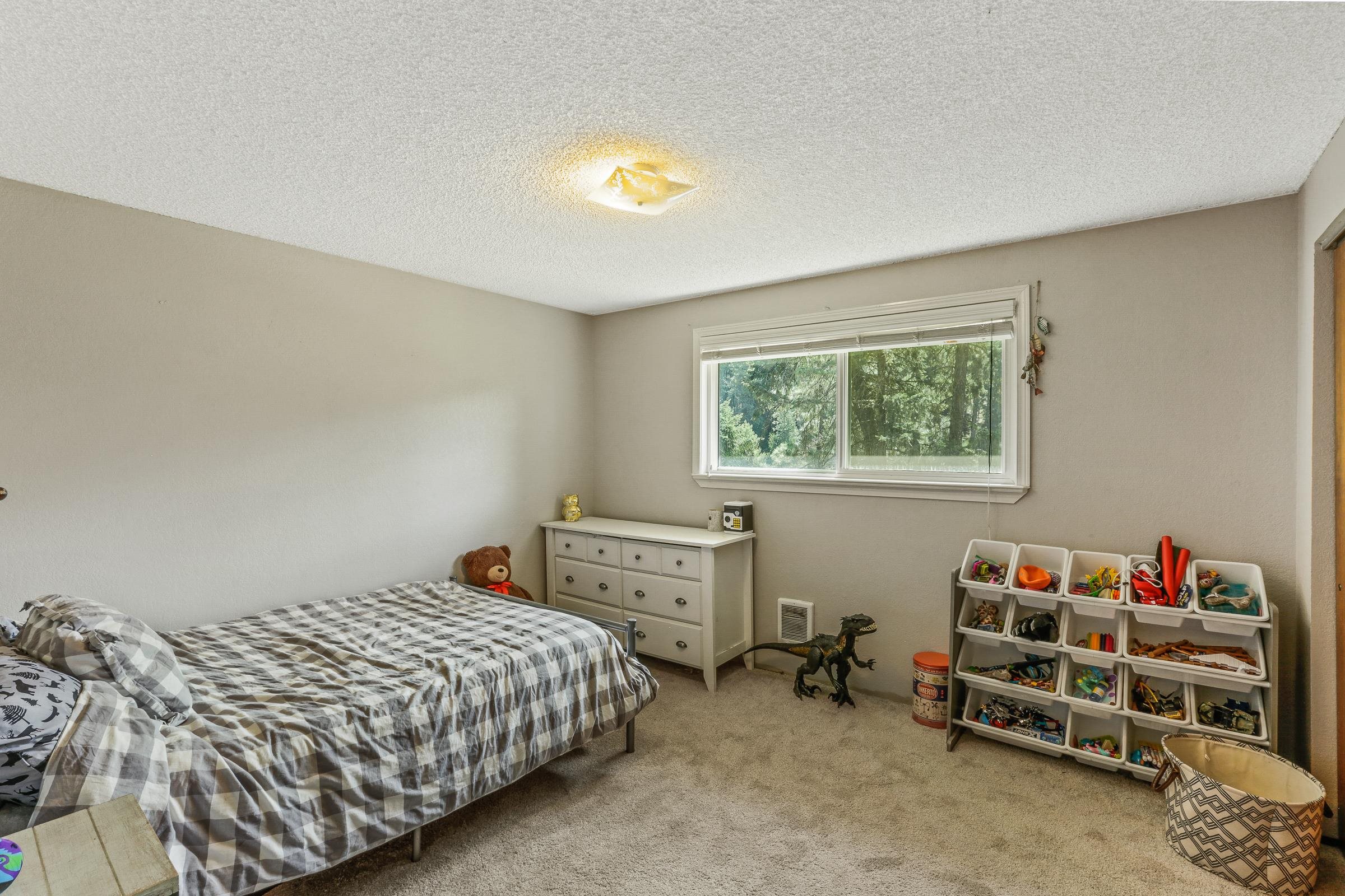 14615 East Cooper Road Mead, WA 99021 - Photo 12 of 28