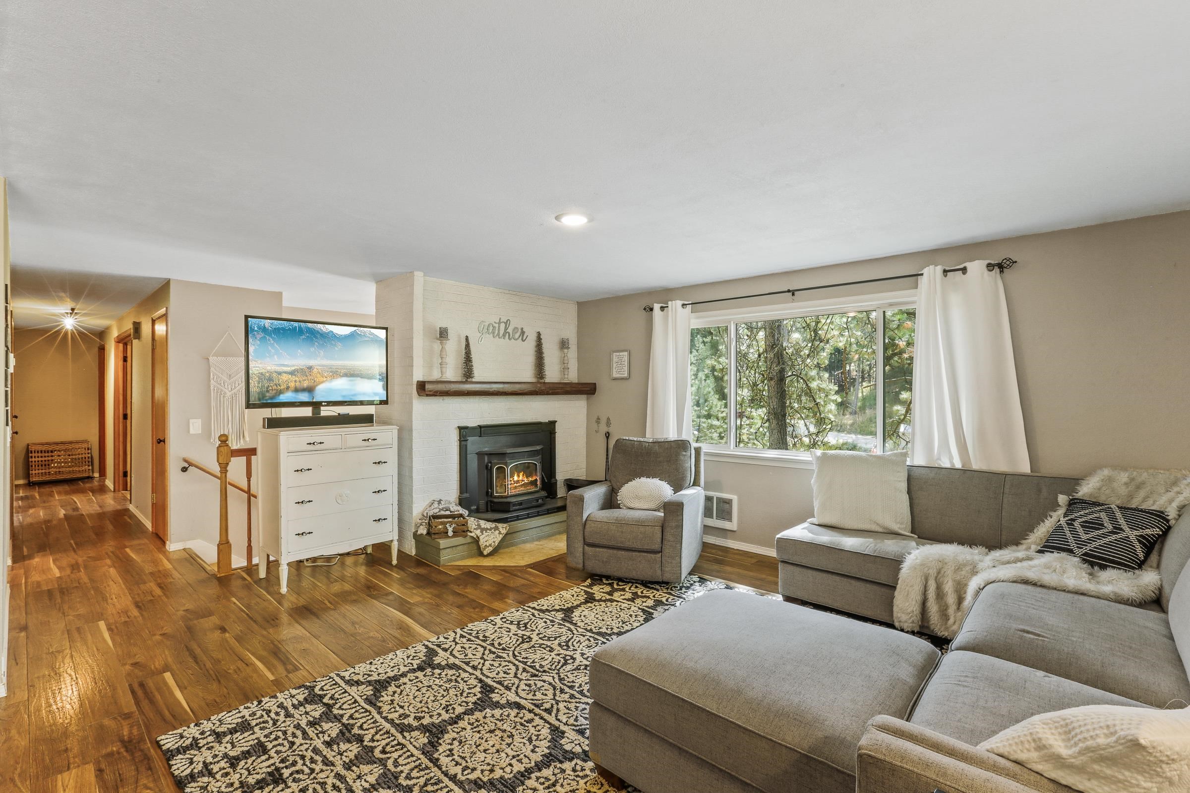 14615 East Cooper Road Mead, WA 99021 - Photo 4 of 28