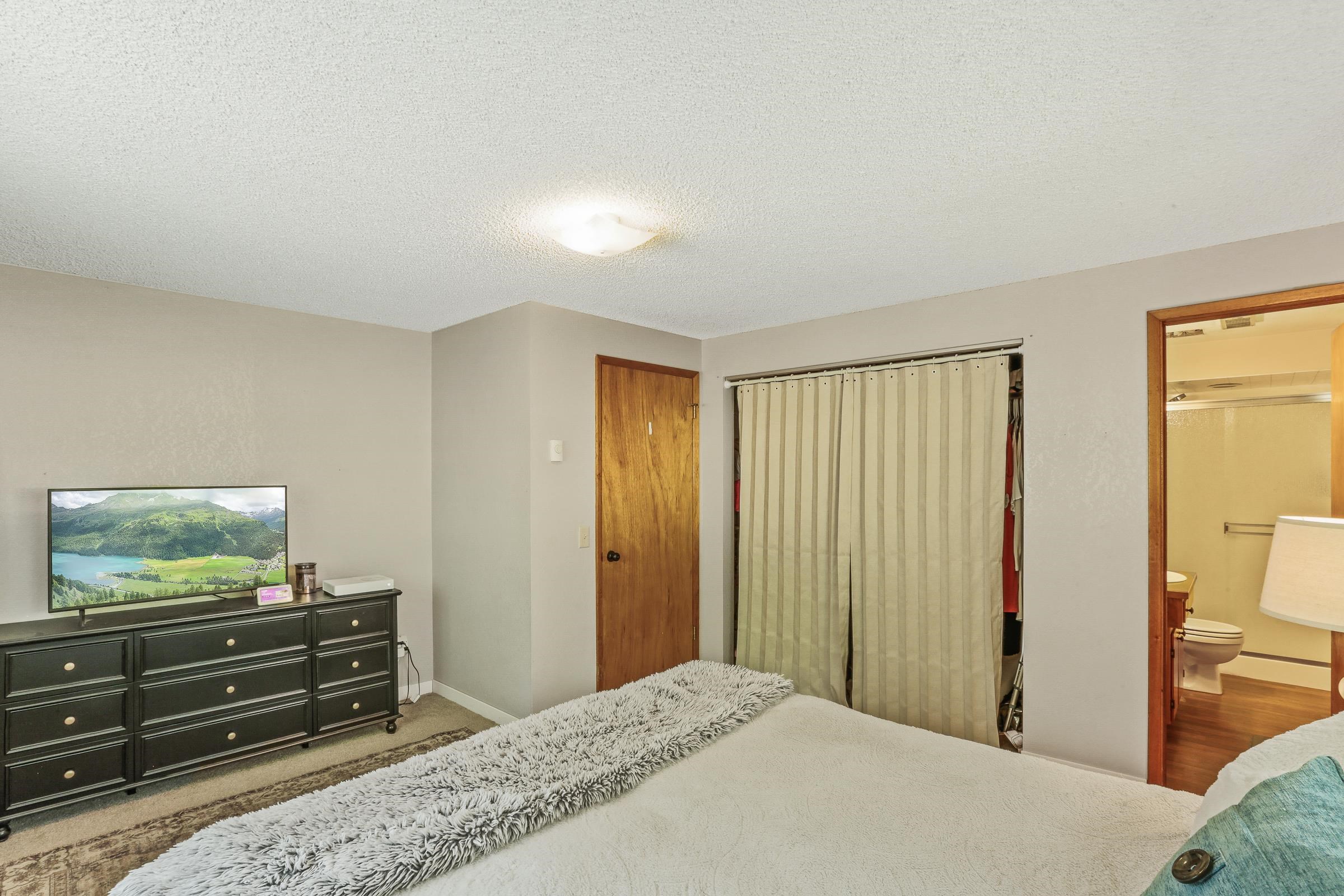 14615 East Cooper Road Mead, WA 99021 - Photo 10 of 28