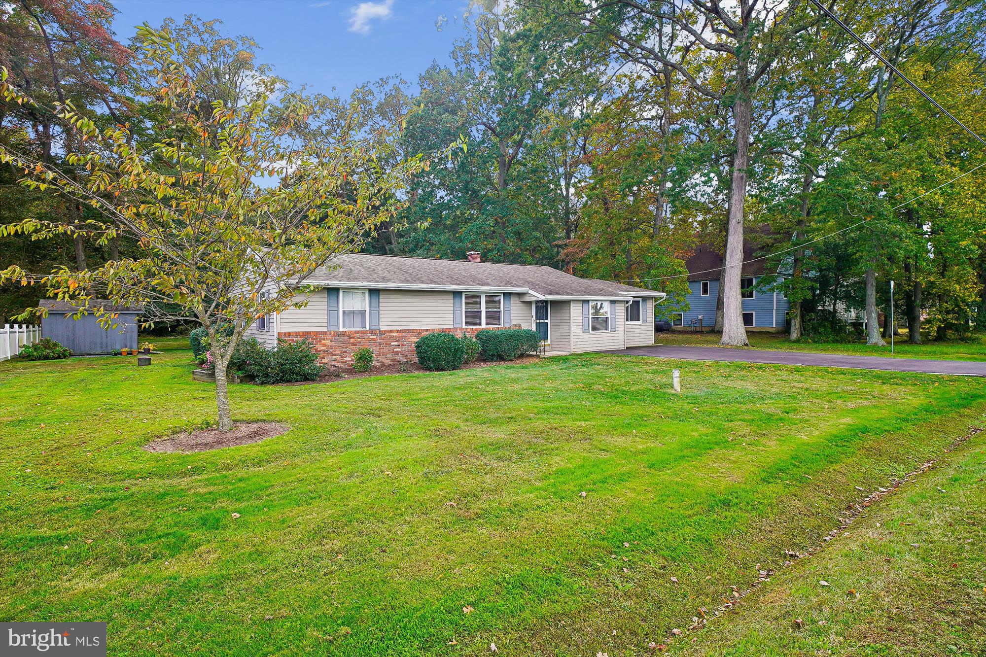 119 Kentmorr Road Stevensville, MD 21666 - Photo 4 of 25 a house view with swimming pool and garden