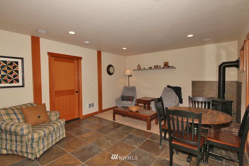18194 State Rte 20 Winthrop, WA 98862 - Photo 8 of 40 Gallery Image 8