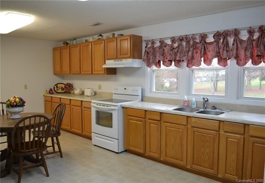 2691 Messer Road Valdese, NC 28690 - Photo 12 of 24 Gallery Image 12