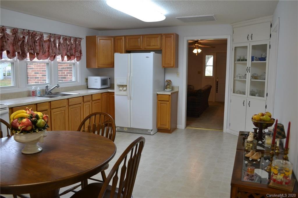 2691 Messer Road Valdese, NC 28690 - Photo 13 of 24 Gallery Image 13