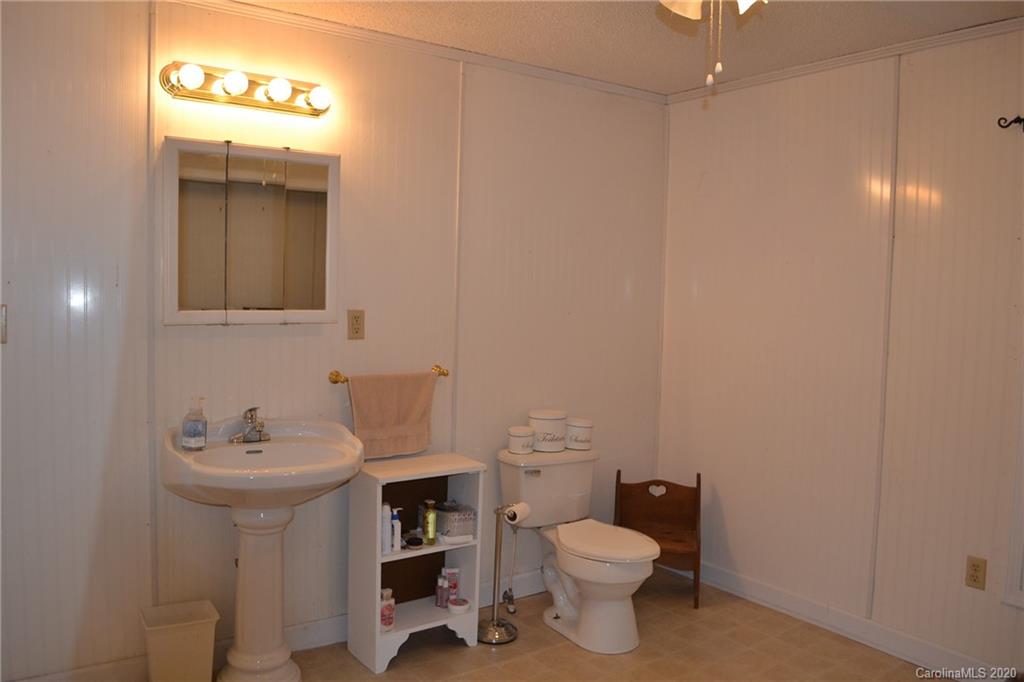 2691 Messer Road Valdese, NC 28690 - Photo 17 of 24 Gallery Image 17