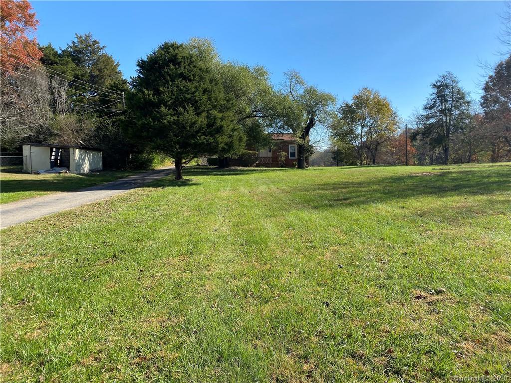 2691 Messer Road Valdese, NC 28690 - Photo 5 of 24 Gallery Image 5