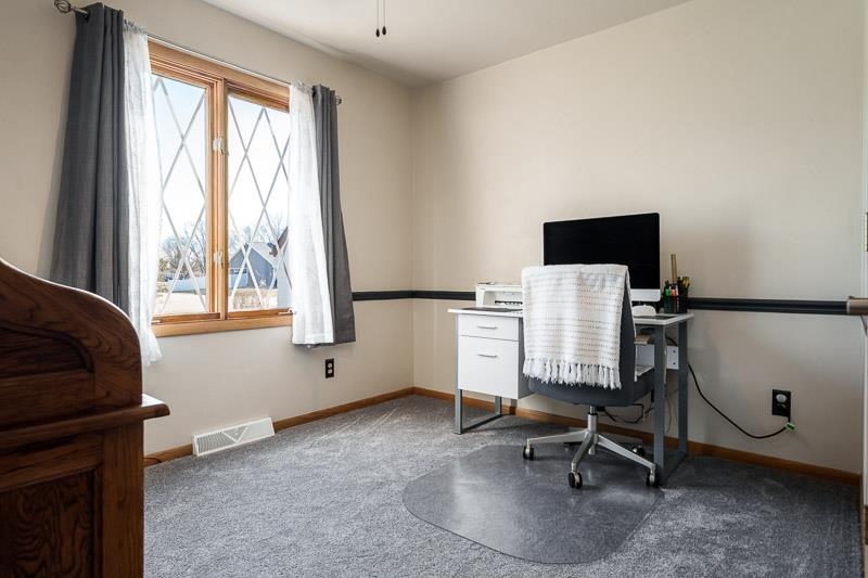 3168 South High Crst Road Beloit, WI 53511 - Photo 28 of 56