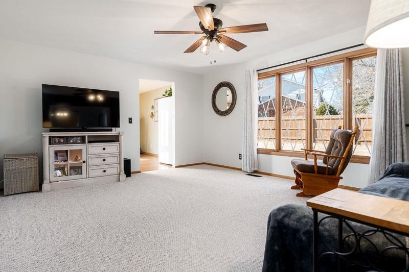 3168 South High Crst Road Beloit, WI 53511 - Photo 5 of 56