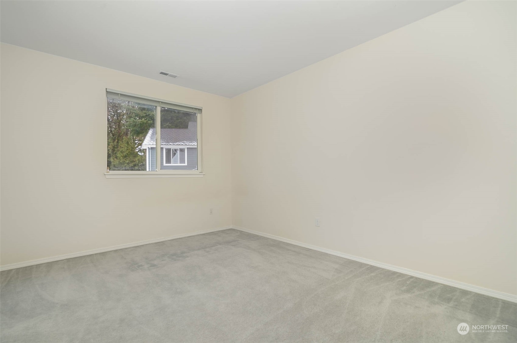 14539 144th Place Southeast Renton, WA 98059 - Photo 26 of 37 an empty room with a window