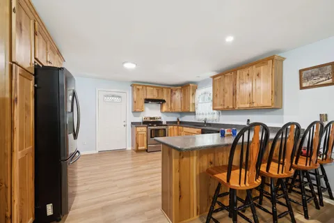 $375,500 | 1540 Centerville Highway, Hohenwald, TN 38462