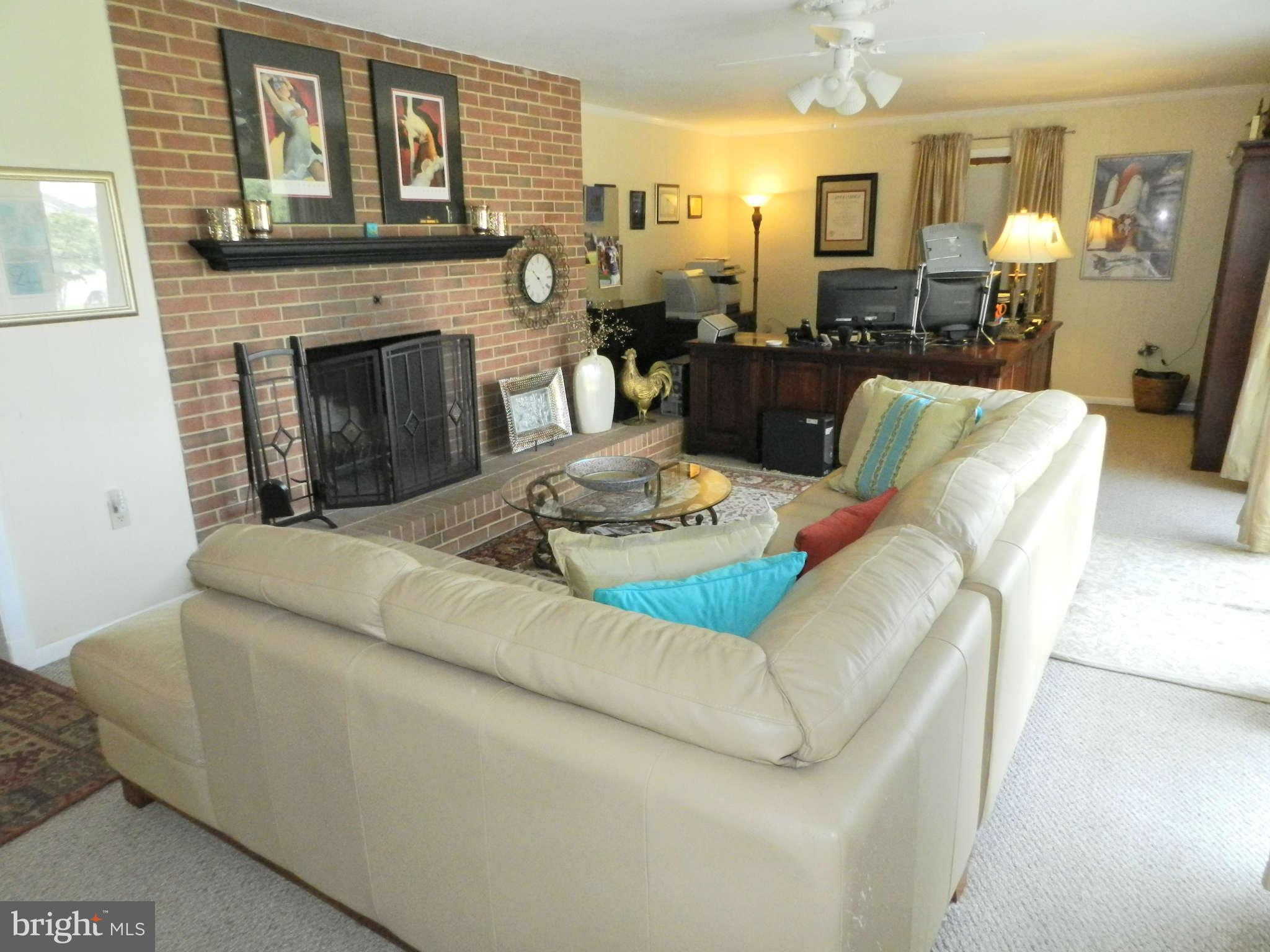 4755 Dave Rill Road Hampstead, MD 21074 - Photo 20 of 30 Family Room