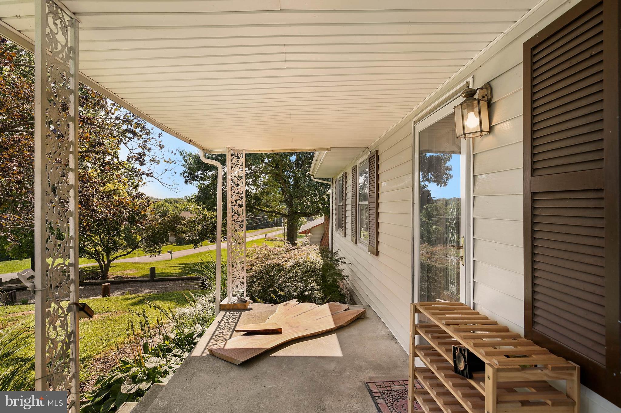 6903 Plantation Road Frederick, MD 21701 - Photo 4 of 28 Gallery Image 4