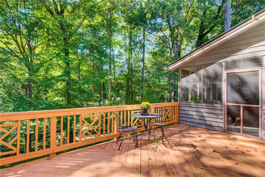 1075 Riverside Trace Northwest Sandy Springs, GA 30328 - Photo 27 of 42 Gallery Image 27