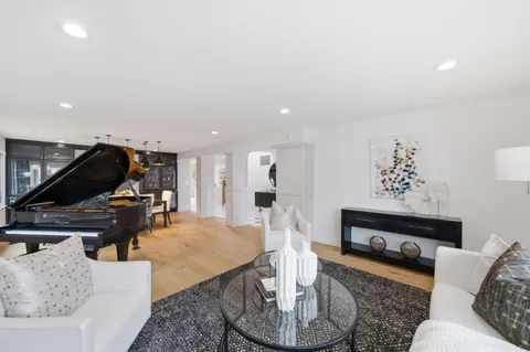 $5,395,000 | 17660 Vista Avenue, Monte Sereno, CA 95030