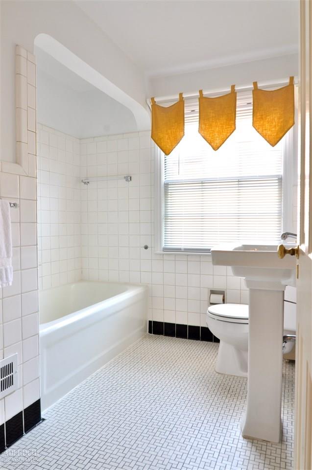 253 Moran Road Grosse Pointe Farms, MI 48236 - Photo 19 of 29