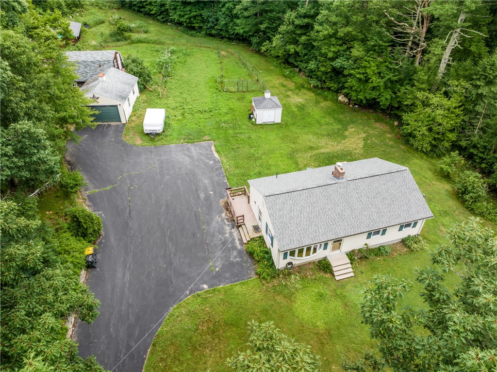 71 Collins Taft Road Burrillville, RI 02830 - Photo 4 of 39