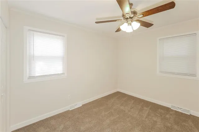 $2,290 | 1109 Northeast Columbus Street, Lee's Summit, MO 64086