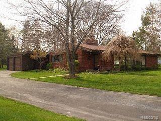 30755 Ridgeway Drive Farmington, MI 48334 - Photo 1 of 1 front view