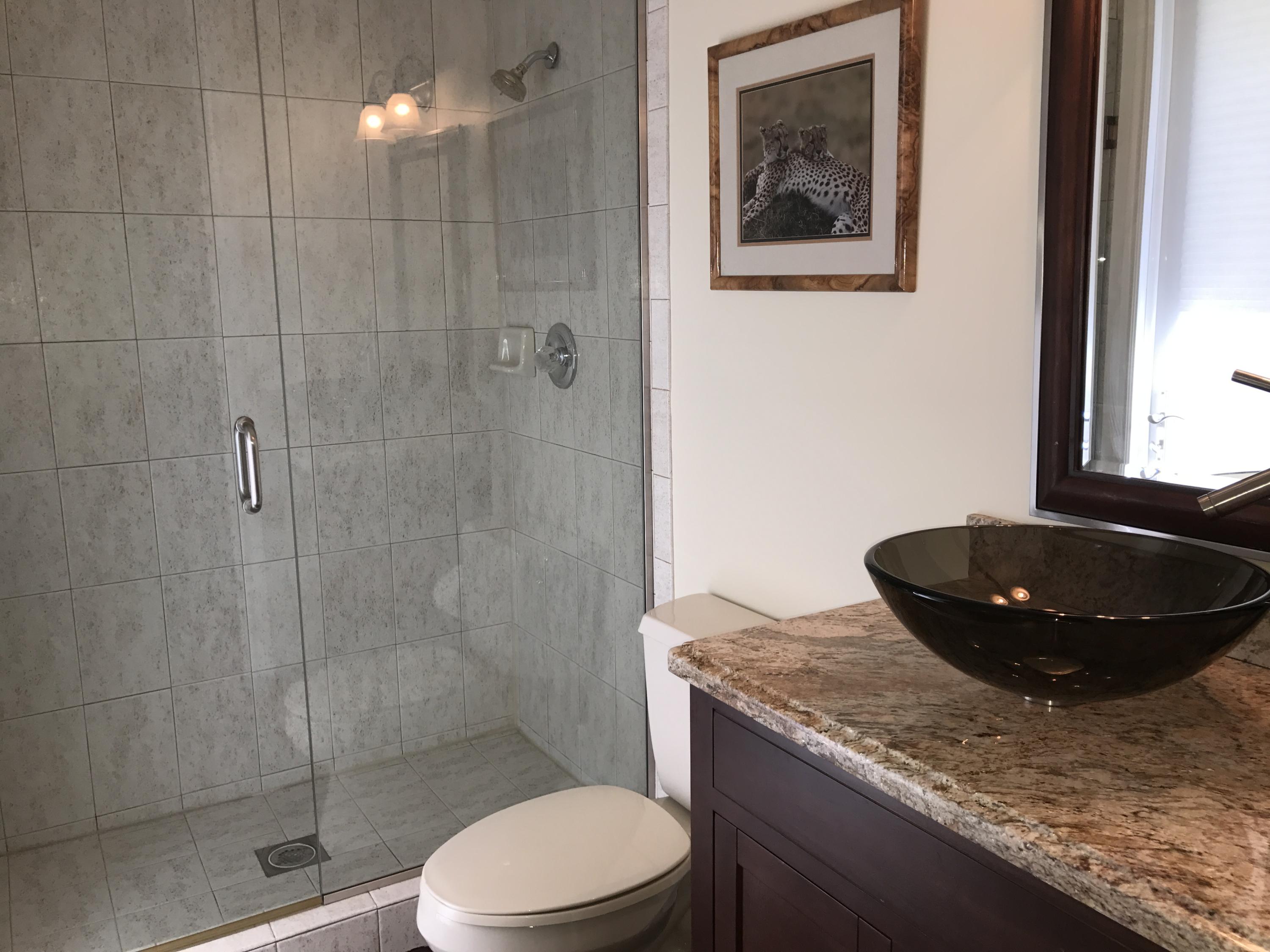 917 Iris Drive Delray Beach, FL 33483 - Photo 7 of 49 5th Bath