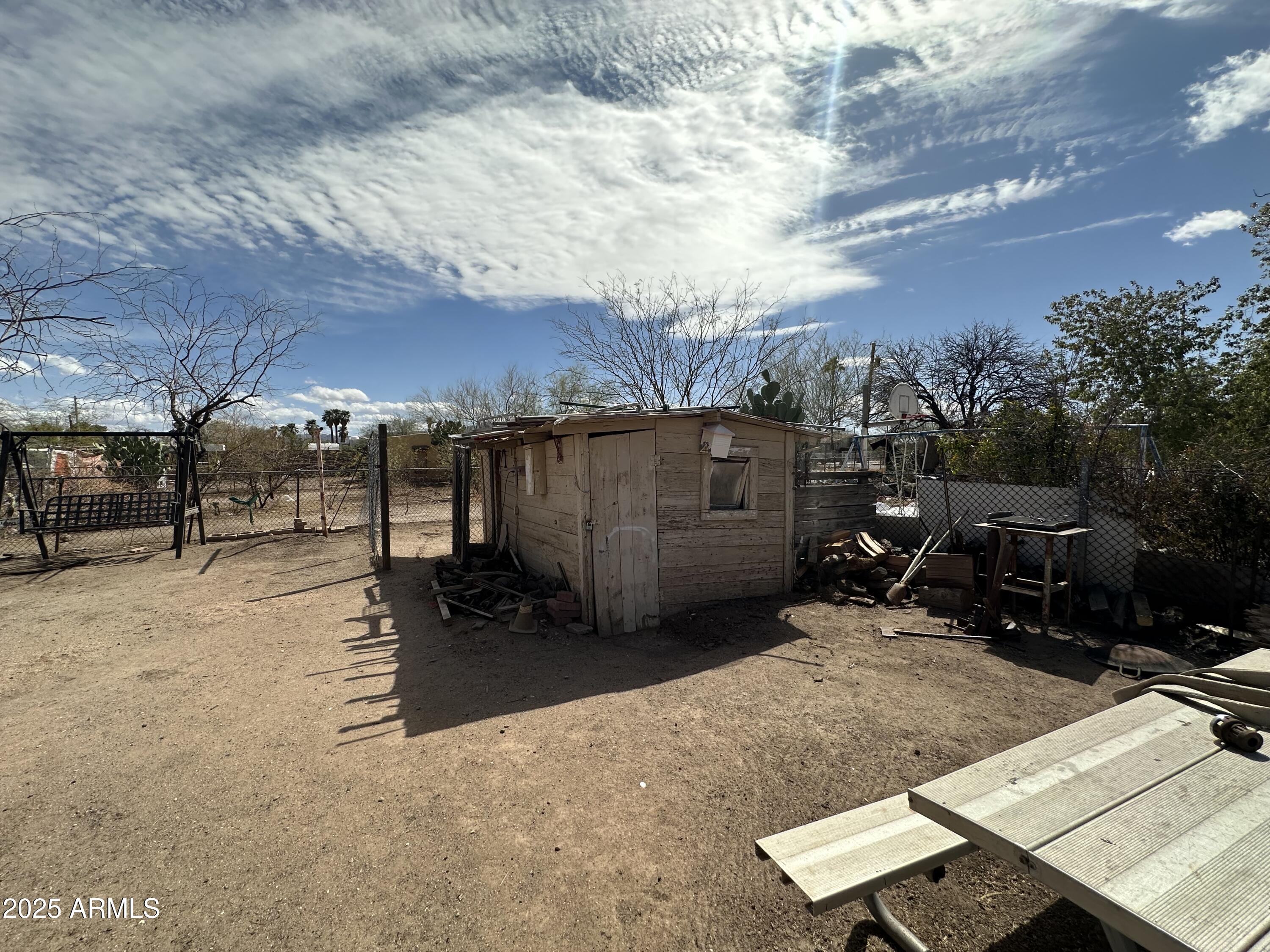 505 North D Street Eloy, AZ 85131 - Photo 22 of 25 a view of a backyard