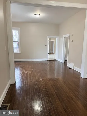 $2,300 | 206 Pennington Avenue, Unit 1, Trenton, NJ 08618