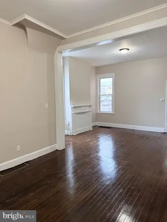 $2,300 | 206 Pennington Avenue, Unit 1, Trenton, NJ 08618