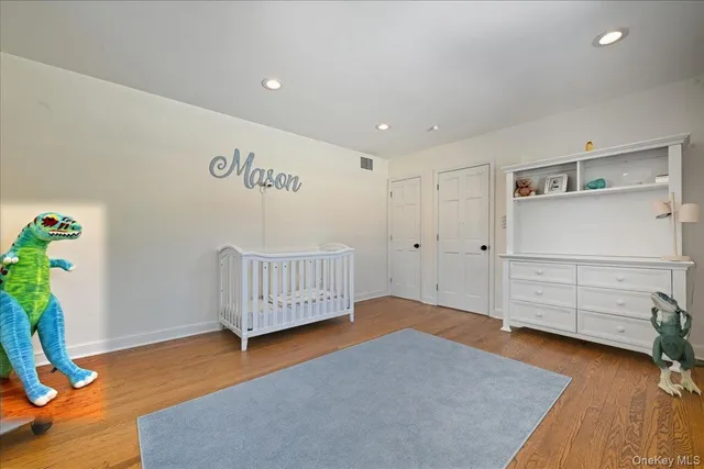 $1,899,000 | 5 Glenwood Lane, Roslyn Heights, NY 11577