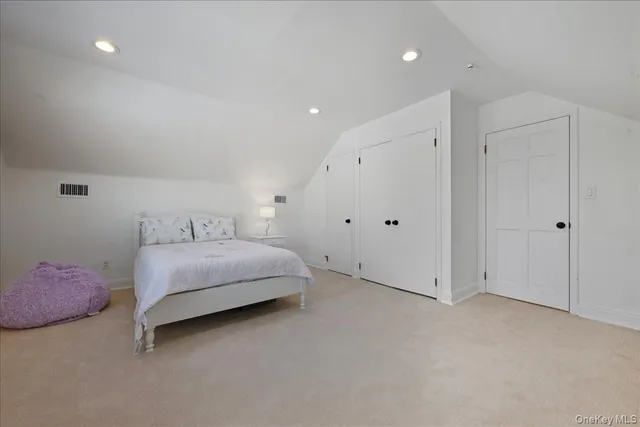 $1,899,000 | 5 Glenwood Lane, Roslyn Heights, NY 11577