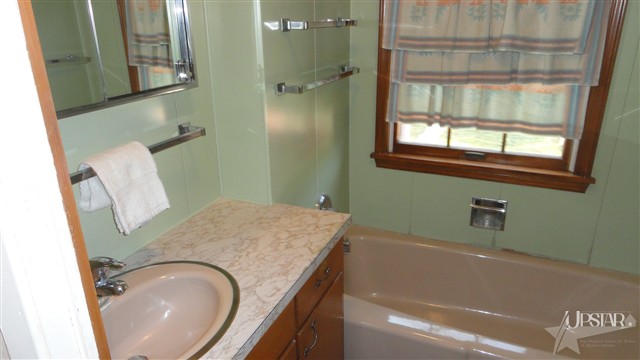 18 Homestead Drive Decatur, IN 46733 - Photo 11 of 16