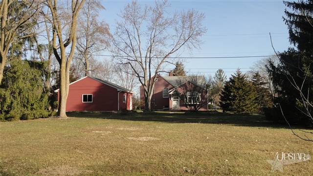 18 Homestead Drive Decatur, IN 46733 - Photo 3 of 16