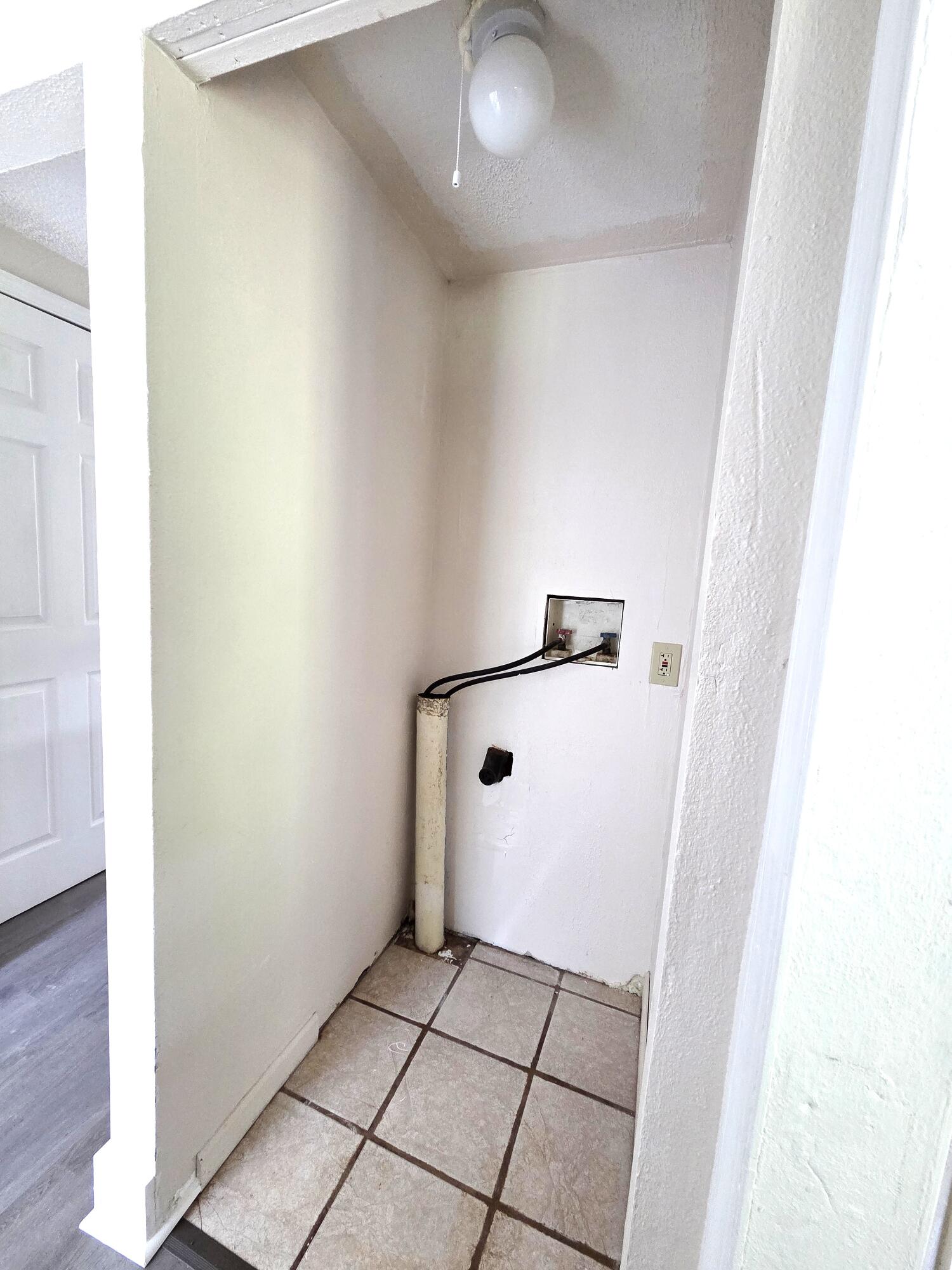 135 Market Road Narrows, VA 24124 - Photo 13 of 15 Gallery Image 13
