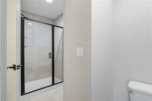 $669,950 | 10407 North Liberty Street, Kansas City, MO 64155