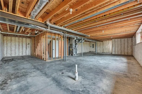 $669,950 | 10407 North Liberty Street, Kansas City, MO 64155