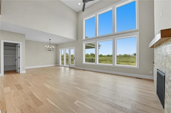 $669,950 | 10407 North Liberty Street, Kansas City, MO 64155