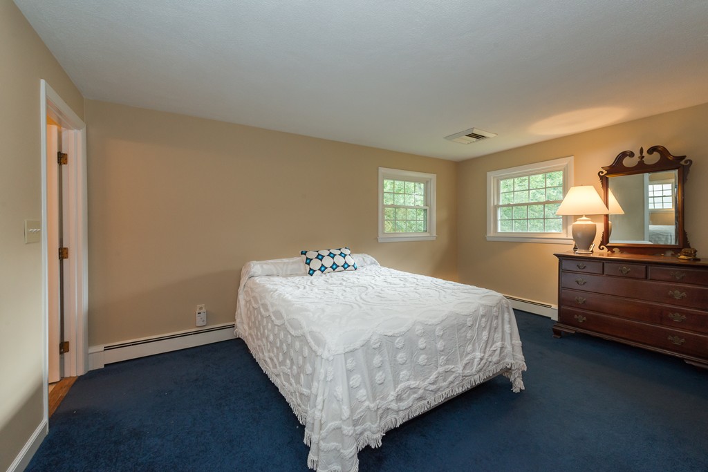 252 Worthen Road East Lexington, MA 02421 - Photo 16 of 22 Gallery Image 16