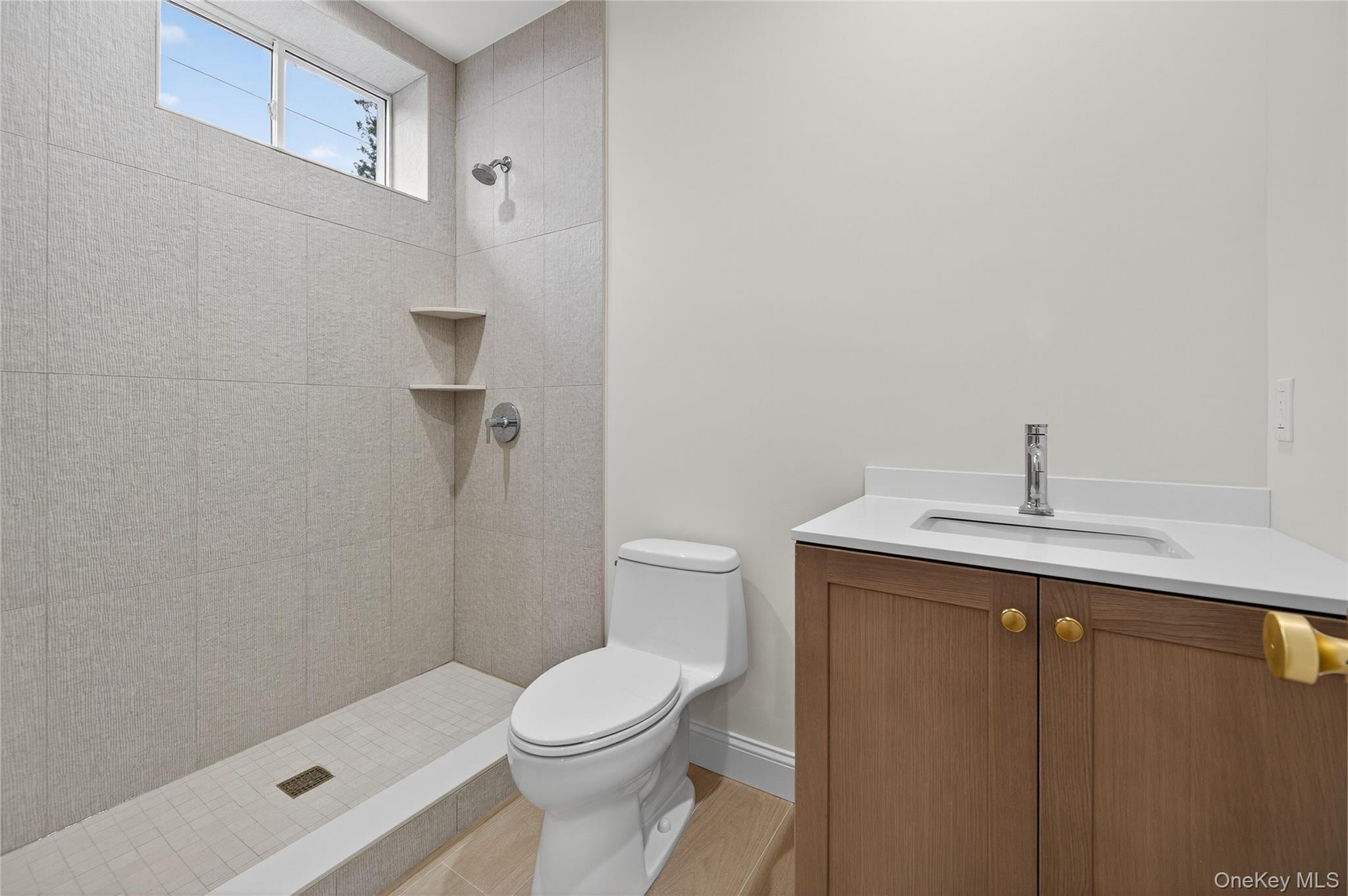 229 Brixton Road Garden City, NY 11530 - Photo 35 of 40