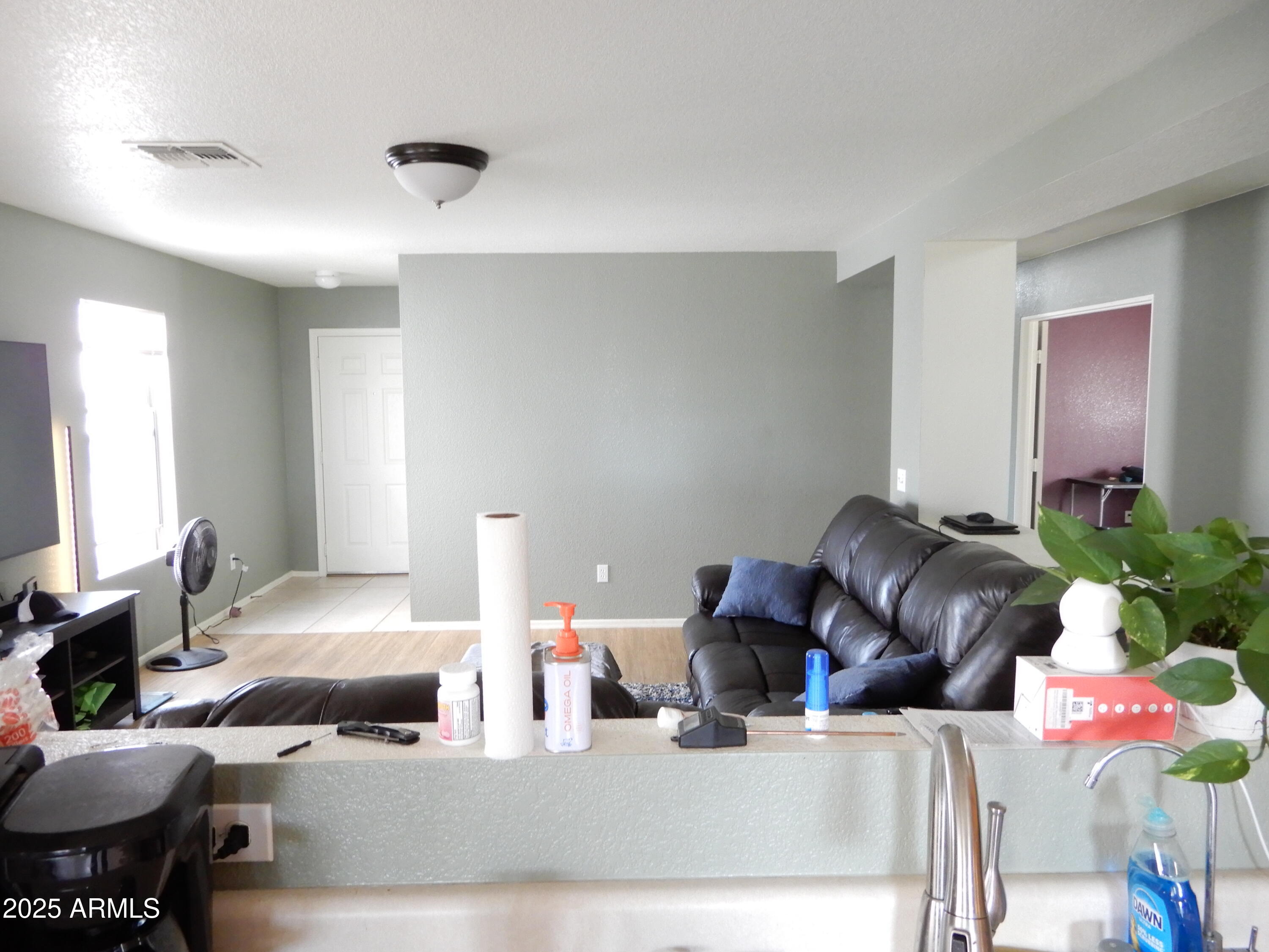 3436 South Chaparral Road Apache Junction, AZ 85119 - Photo 5 of 28 a living room with furniture