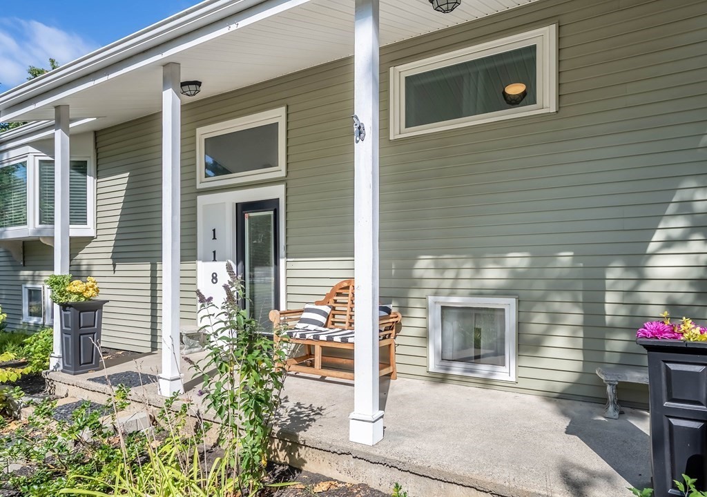 118 Bridle Road Billerica, MA 01821 - Photo 1 of 35 Gallery Image 1