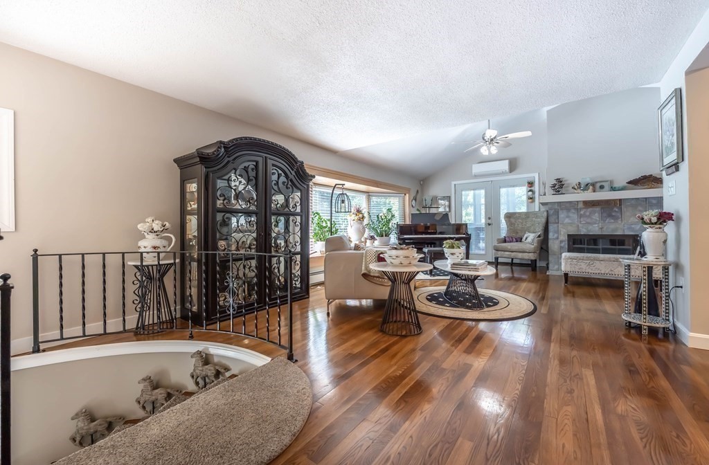 118 Bridle Road Billerica, MA 01821 - Photo 12 of 35 Gallery Image 12