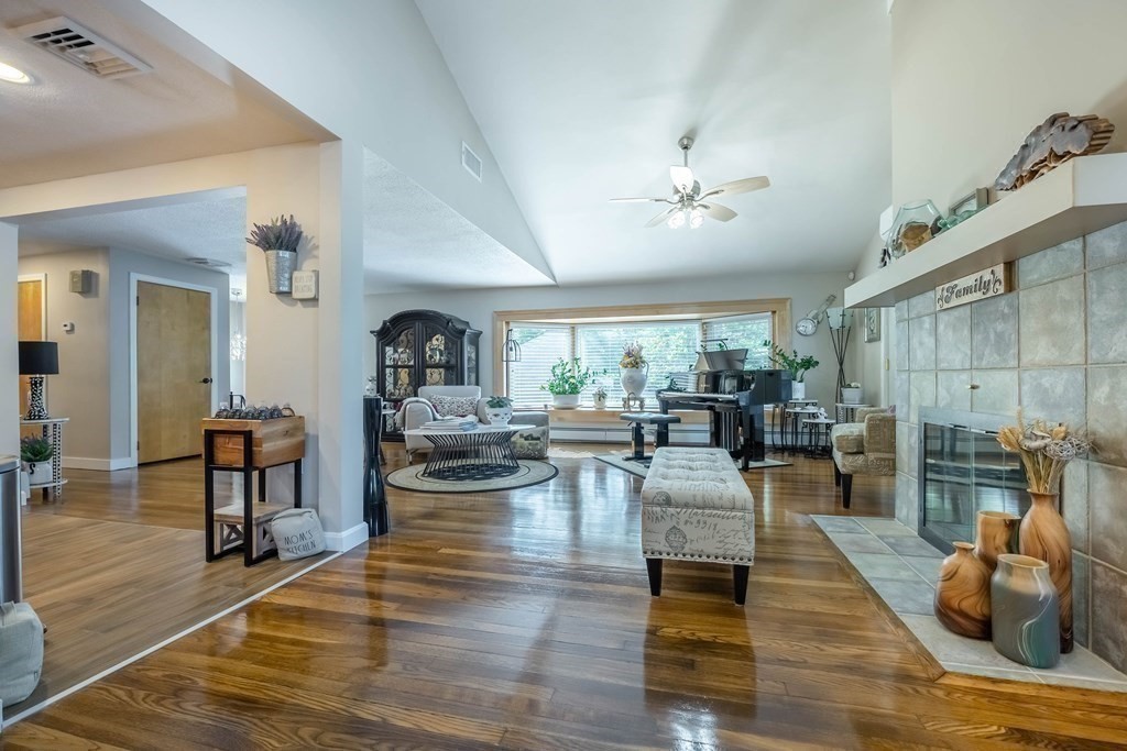 118 Bridle Road Billerica, MA 01821 - Photo 15 of 35 Gallery Image 15